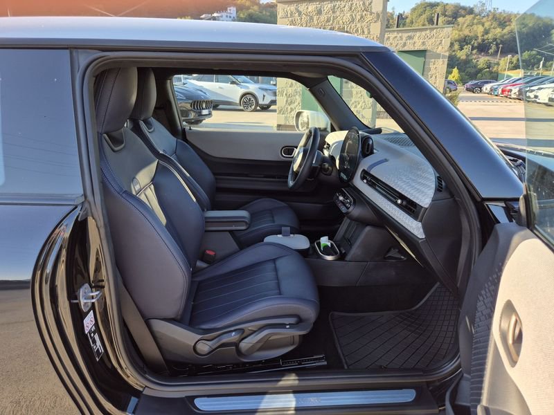 https://cdn-dk.caraffinity.it/dealer/datafiles/vehicle/images/800/1452/LskEXncoFnuxYqJ3.jpg