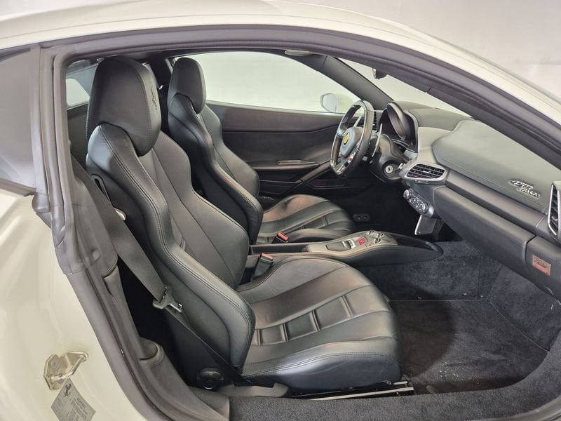 https://cdn-dk.caraffinity.it/dealer/datafiles/vehicle/images/800/1452/M6ZkEY9XmB4rqxg9.jpg