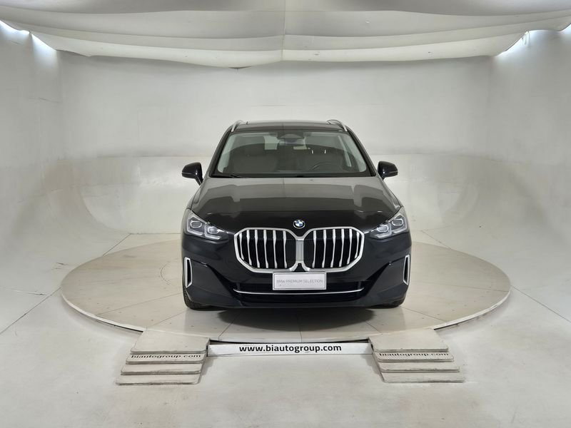 https://cdn-dk.caraffinity.it/dealer/datafiles/vehicle/images/800/1452/NMH7w0YXu6WsPzD7.jpg