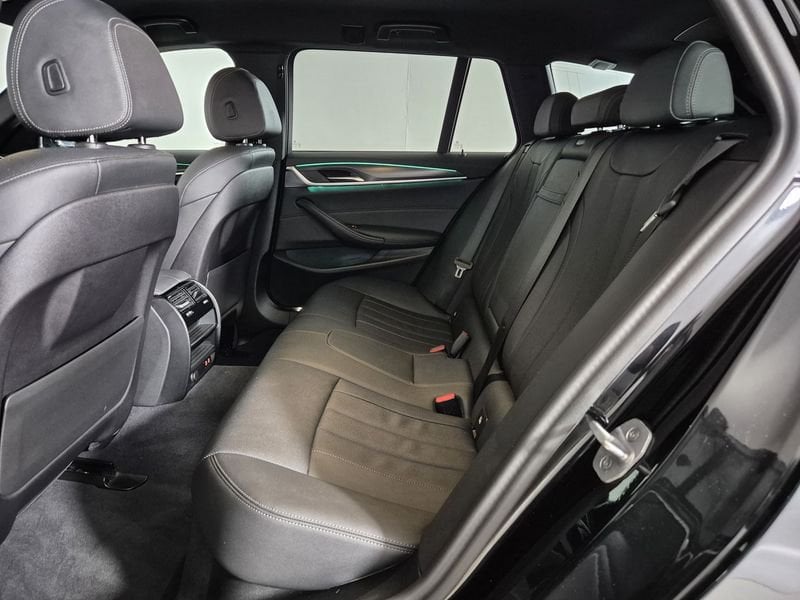 https://cdn-dk.caraffinity.it/dealer/datafiles/vehicle/images/800/1452/ORZPLrfdSiMVJjhh.jpg