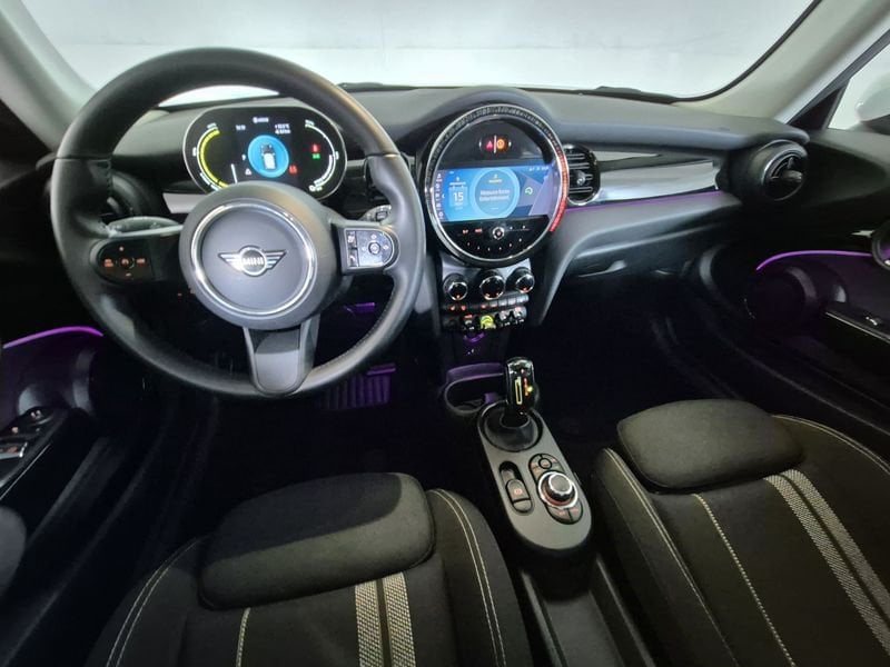 https://cdn-dk.caraffinity.it/dealer/datafiles/vehicle/images/800/1452/PCQxSfq7koUqUuKQ.jpg