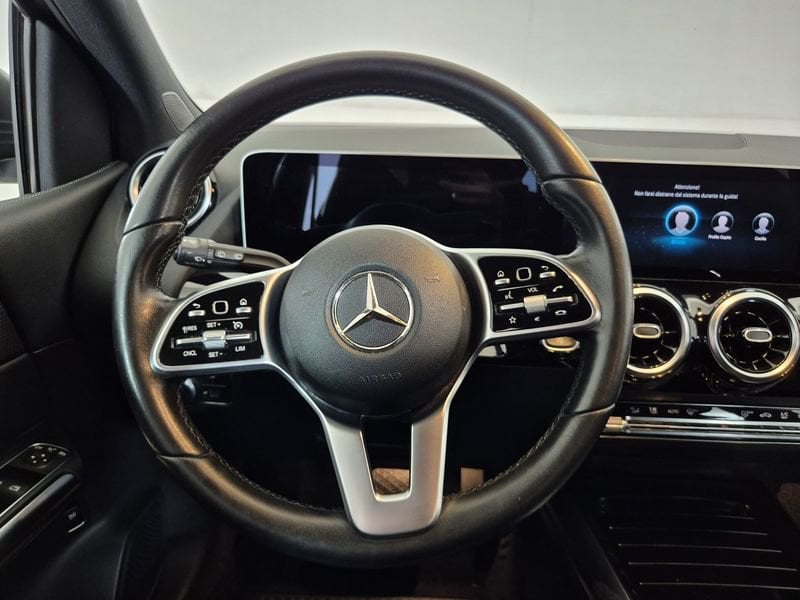 https://cdn-dk.caraffinity.it/dealer/datafiles/vehicle/images/800/1452/Pjhp91hJu2ecuYCZ.jpg