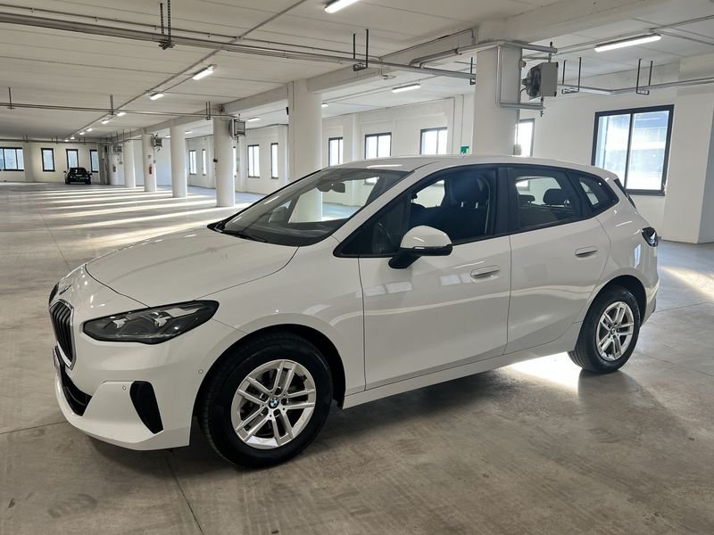 https://cdn-dk.caraffinity.it/dealer/datafiles/vehicle/images/800/1452/Qwdtzb8lS7ydnqwa.jpeg?format=jpeg