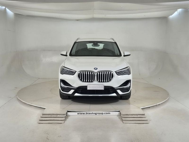 https://cdn-dk.caraffinity.it/dealer/datafiles/vehicle/images/800/1452/RFSRAUmAe6lDIumj.jpg