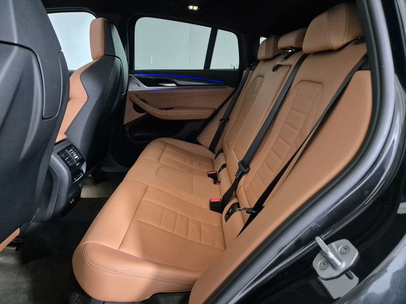 https://cdn-dk.caraffinity.it/dealer/datafiles/vehicle/images/800/1452/RQx7BXu2ASwA2eZd.jpg