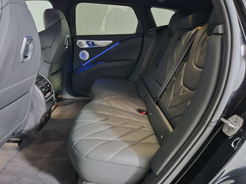 https://cdn-dk.caraffinity.it/dealer/datafiles/vehicle/images/800/1452/RWGoUtrAvZzUqjZU.jpg