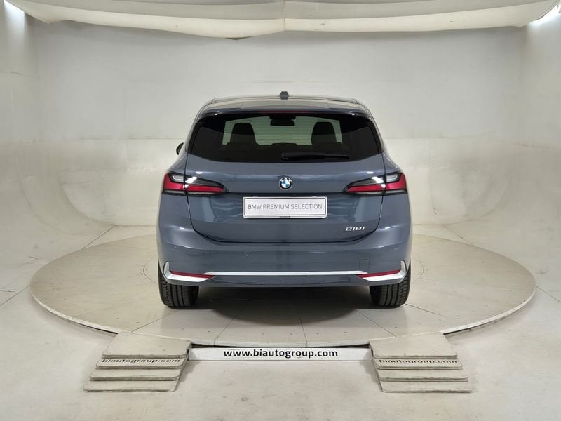 https://cdn-dk.caraffinity.it/dealer/datafiles/vehicle/images/800/1452/SVKaXv0K3ygLB3TK.jpg