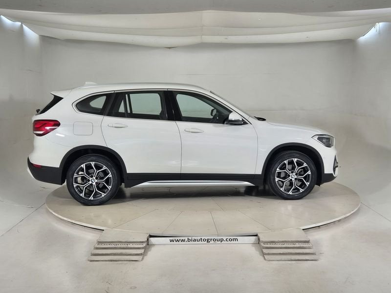 https://cdn-dk.caraffinity.it/dealer/datafiles/vehicle/images/800/1452/SgVPzRrHiw04LyMX.jpg