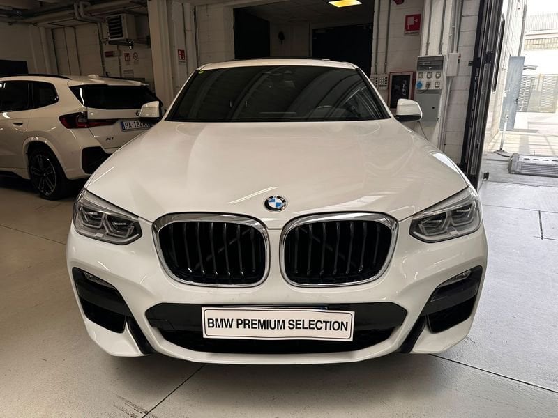 https://cdn-dk.caraffinity.it/dealer/datafiles/vehicle/images/800/1452/TN1tLWJmy4X8oBMZ.jpeg