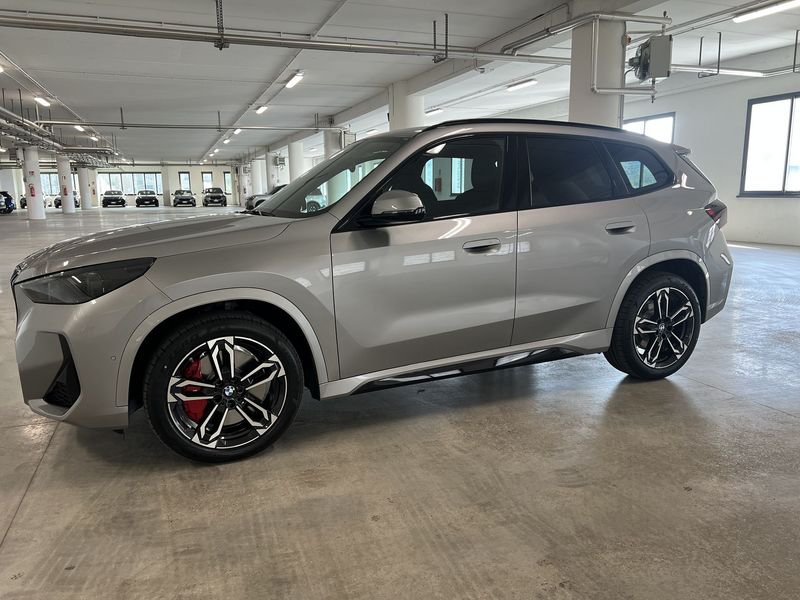 https://cdn-dk.caraffinity.it/dealer/datafiles/vehicle/images/800/1452/TwFGsirsysk14JHP.jpeg?format=jpeg
