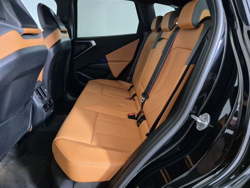 https://cdn-dk.caraffinity.it/dealer/datafiles/vehicle/images/800/1452/UwPbDZIRZxaEKBfS.jpg