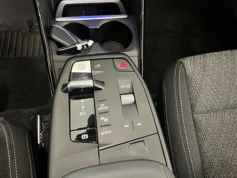 https://cdn-dk.caraffinity.it/dealer/datafiles/vehicle/images/800/1452/Uy1ozIS4q4NMTsNq.jpeg
