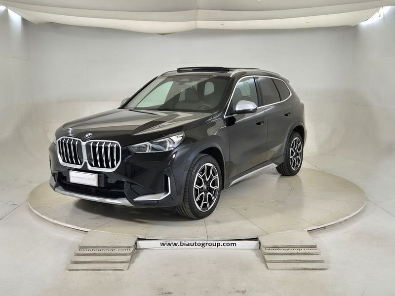 https://cdn-dk.caraffinity.it/dealer/datafiles/vehicle/images/800/1452/VrfoDI1mbpWQJThF.jpg?format=jpeg