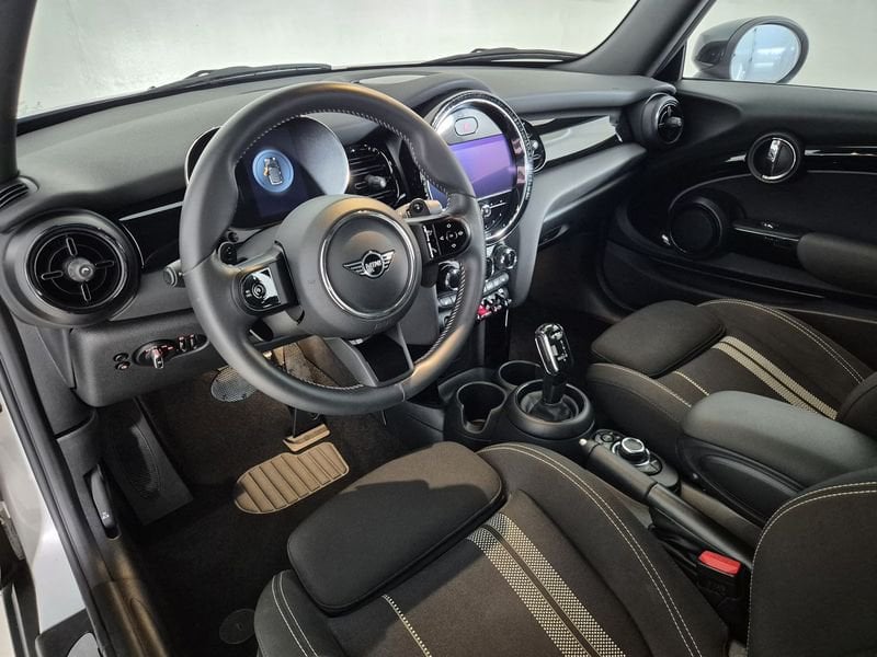 https://cdn-dk.caraffinity.it/dealer/datafiles/vehicle/images/800/1452/VvNtL4k0y2PpXEZb.jpg