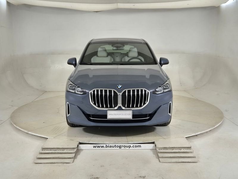 https://cdn-dk.caraffinity.it/dealer/datafiles/vehicle/images/800/1452/WDdlHa7lBPPLQorU.jpg