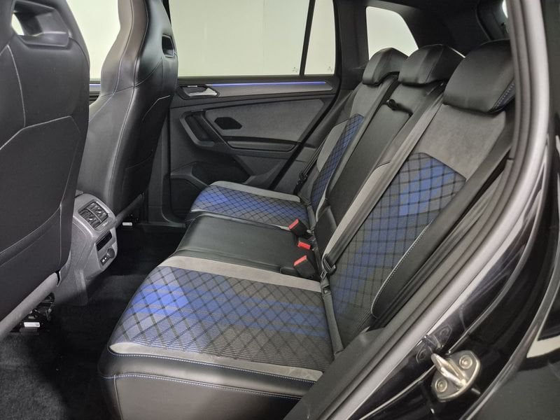 https://cdn-dk.caraffinity.it/dealer/datafiles/vehicle/images/800/1452/Y8f1Hhv9bKeGTFD2.jpg