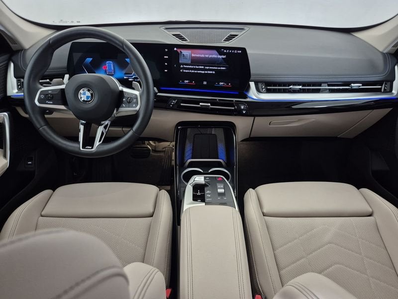 https://cdn-dk.caraffinity.it/dealer/datafiles/vehicle/images/800/1452/YH25TXlwrlTVRr2b.jpg