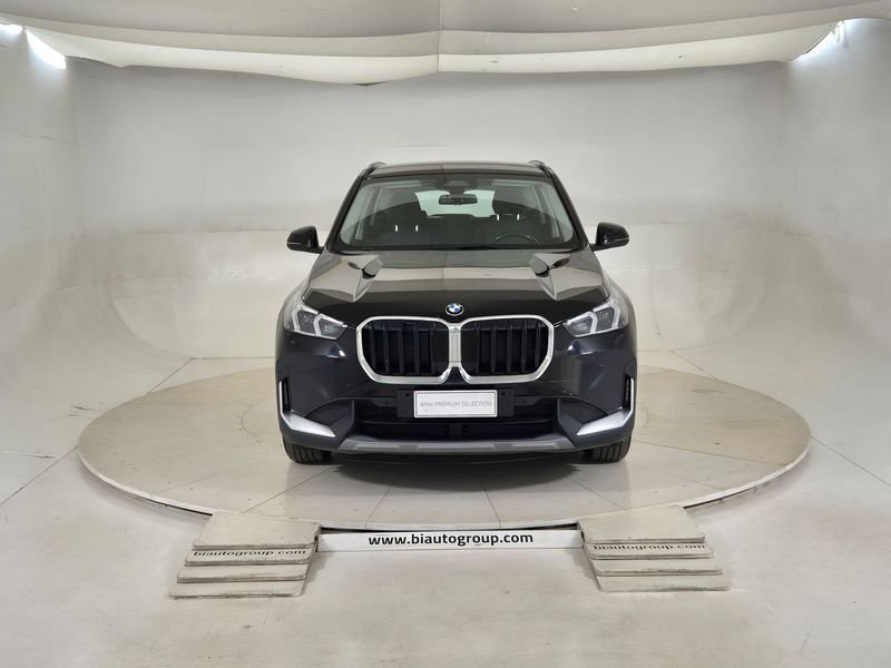 https://cdn-dk.caraffinity.it/dealer/datafiles/vehicle/images/800/1452/YlisLmpXePdoJlAL.jpg