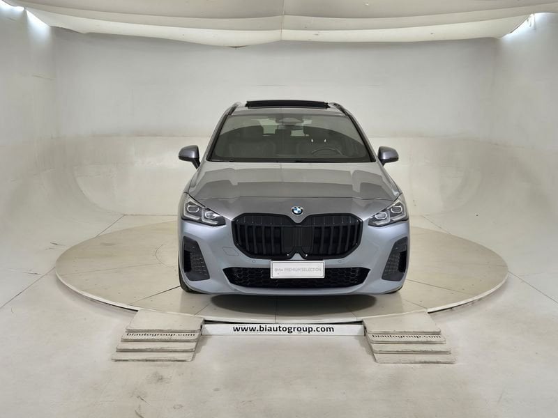 https://cdn-dk.caraffinity.it/dealer/datafiles/vehicle/images/800/1452/Z2yHQJEUfGw0sZI8.jpg