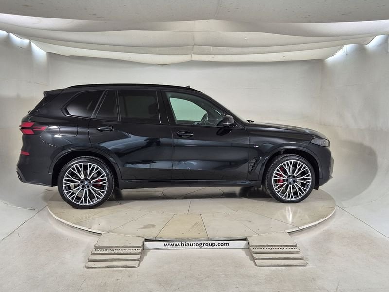 https://cdn-dk.caraffinity.it/dealer/datafiles/vehicle/images/800/1452/ZRow0S4C7IkmzFSy.jpg