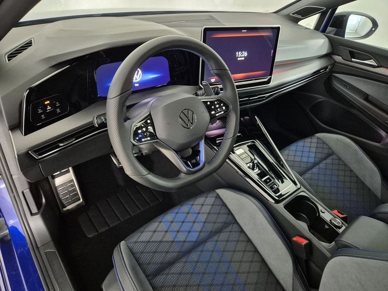 https://cdn-dk.caraffinity.it/dealer/datafiles/vehicle/images/800/1452/ZXZ4ibMdJ1YXleZE.jpg