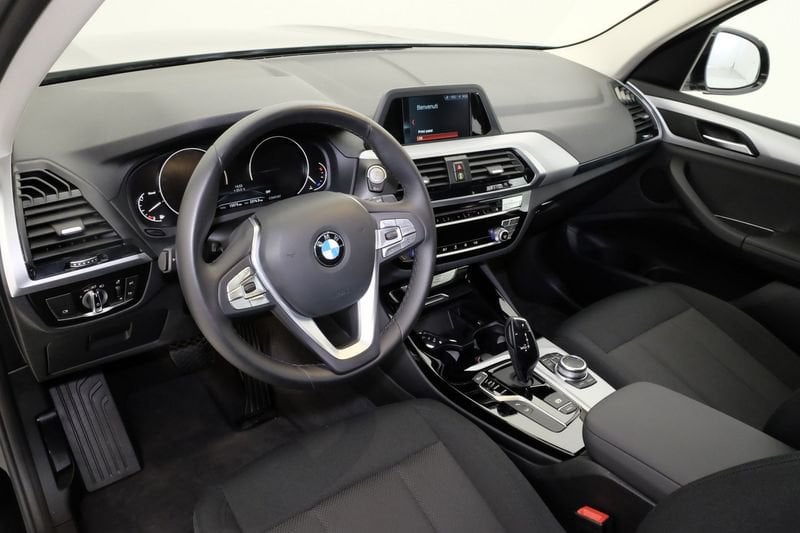 https://cdn-dk.caraffinity.it/dealer/datafiles/vehicle/images/800/1452/ZkMnyLyfuYPfkUrm.JPG