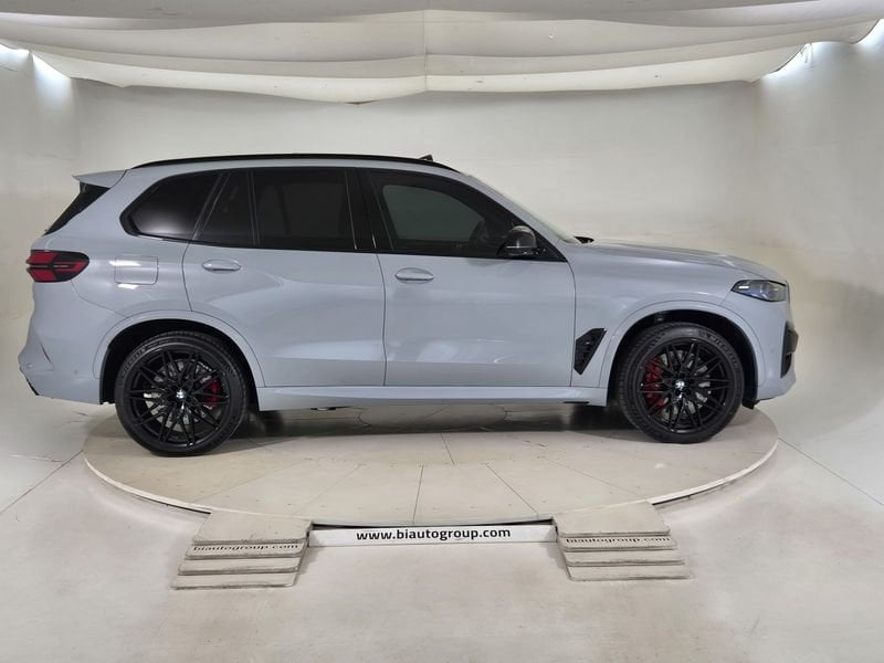 https://cdn-dk.caraffinity.it/dealer/datafiles/vehicle/images/800/1452/a72udbyZ2zFhIuZG.jpg