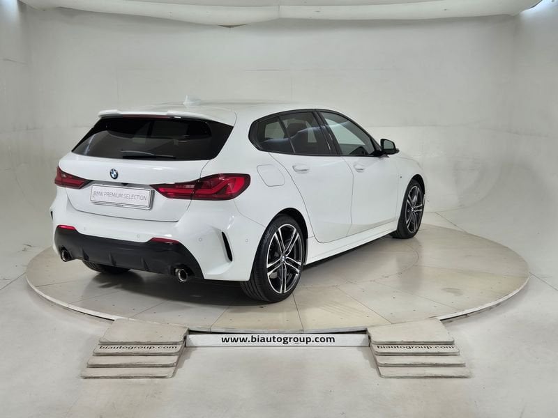 https://cdn-dk.caraffinity.it/dealer/datafiles/vehicle/images/800/1452/aCKwypoCApg3p8wr.jpg