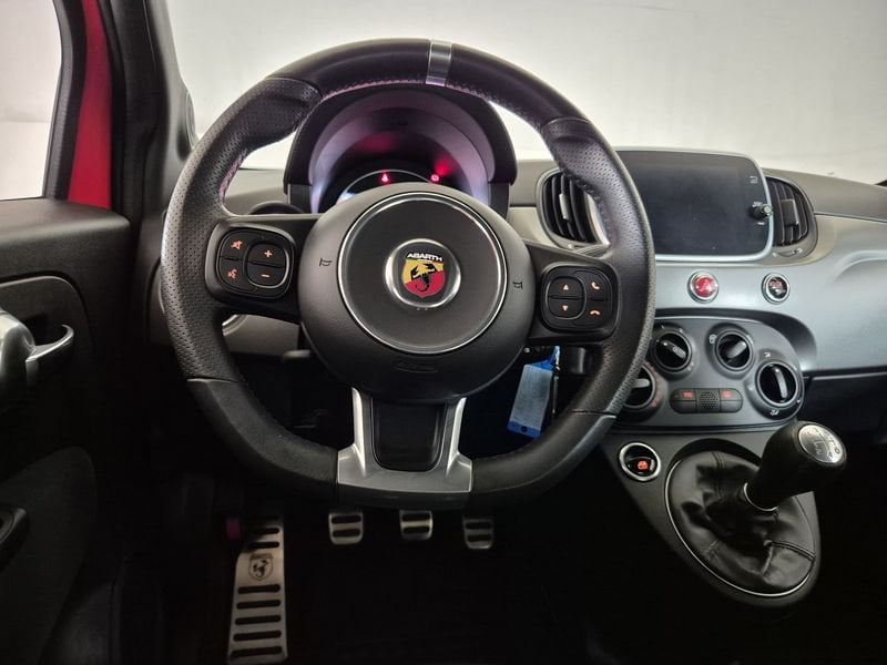 https://cdn-dk.caraffinity.it/dealer/datafiles/vehicle/images/800/1452/aZkRMWp9boTLmYOd.jpg
