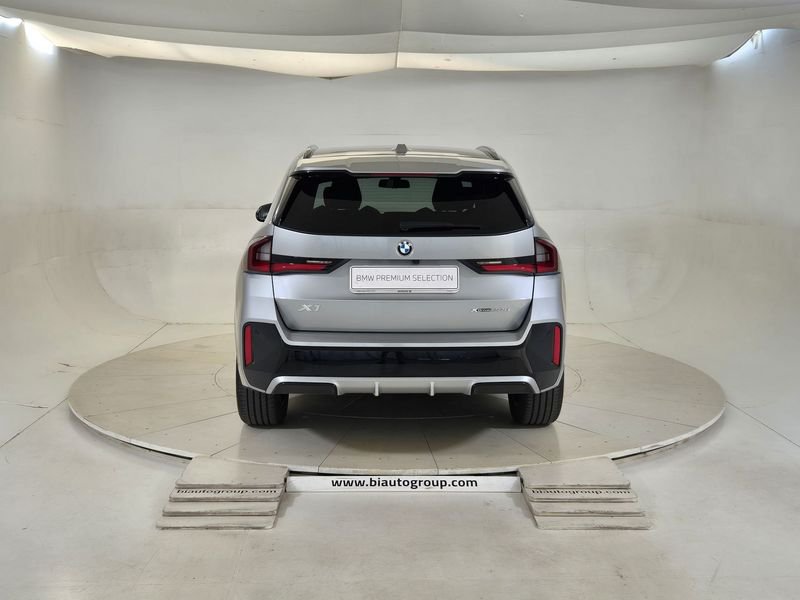 https://cdn-dk.caraffinity.it/dealer/datafiles/vehicle/images/800/1452/afAslQl9z4cpotNb.jpg