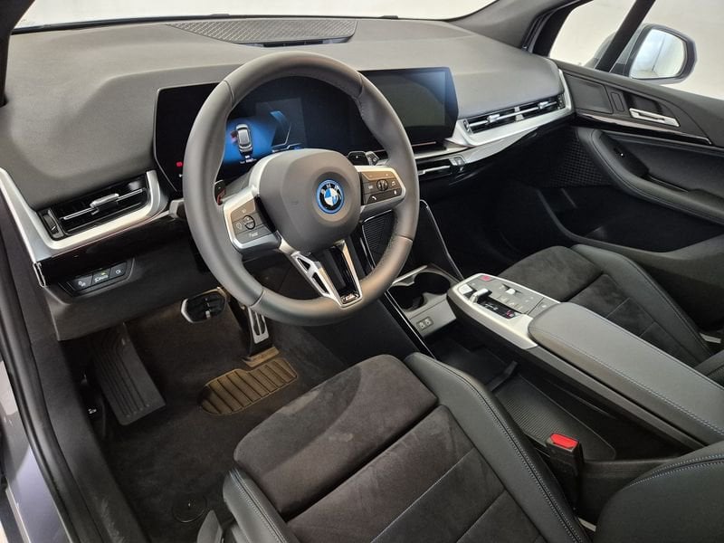 https://cdn-dk.caraffinity.it/dealer/datafiles/vehicle/images/800/1452/auKhRgnPrKY7YaIh.jpg