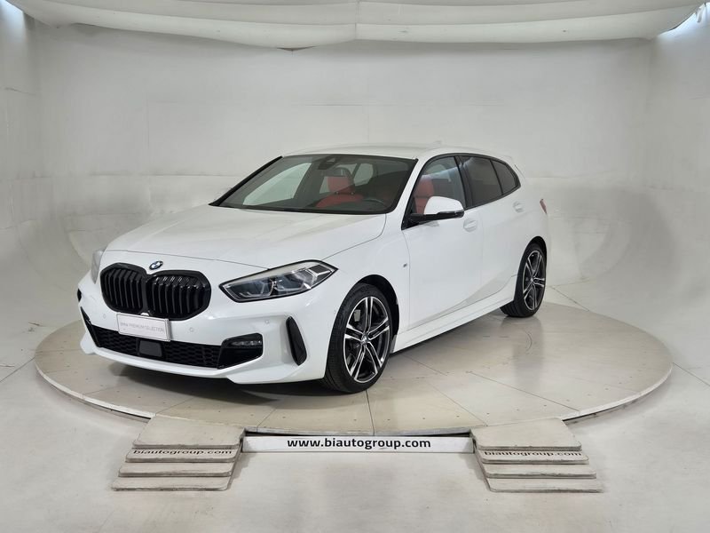 https://cdn-dk.caraffinity.it/dealer/datafiles/vehicle/images/800/1452/awsvLyW80kPl1JMC.jpg?format=jpeg