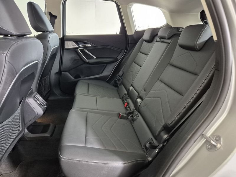 https://cdn-dk.caraffinity.it/dealer/datafiles/vehicle/images/800/1452/ayyf0jWZeds5W3eP.jpg