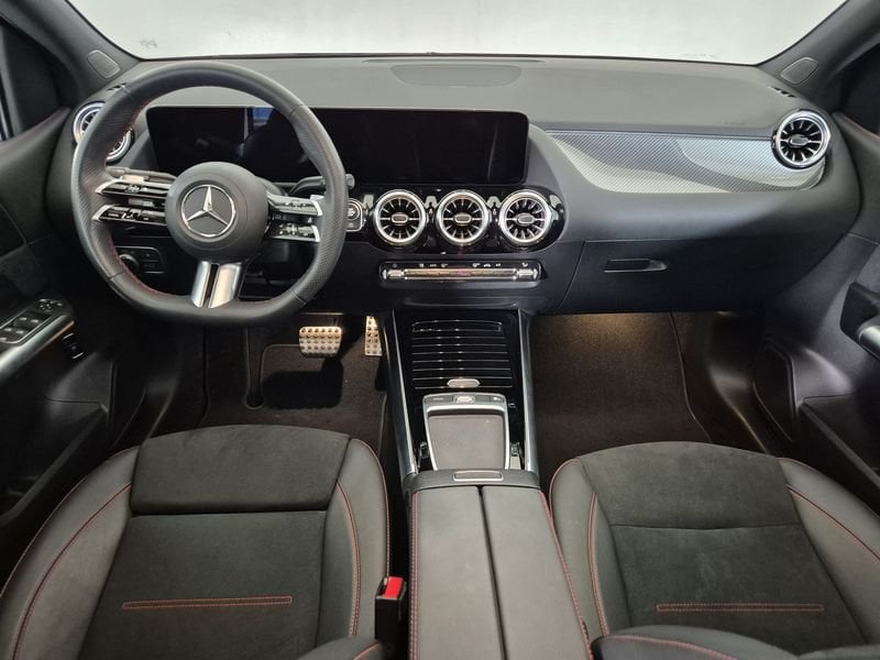 https://cdn-dk.caraffinity.it/dealer/datafiles/vehicle/images/800/1452/bEFh7h0ieBtXzUod.jpg