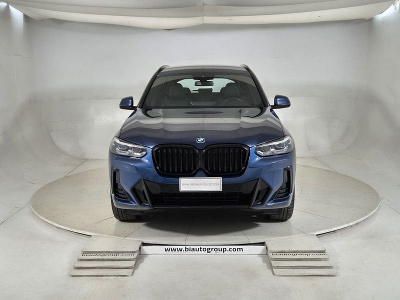 https://cdn-dk.caraffinity.it/dealer/datafiles/vehicle/images/800/1452/bWfoKiTxrAxqMV2y.jpg