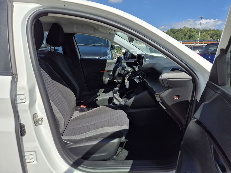 https://cdn-dk.caraffinity.it/dealer/datafiles/vehicle/images/800/1452/bbm7aYUKbzHwzY6L.jpg