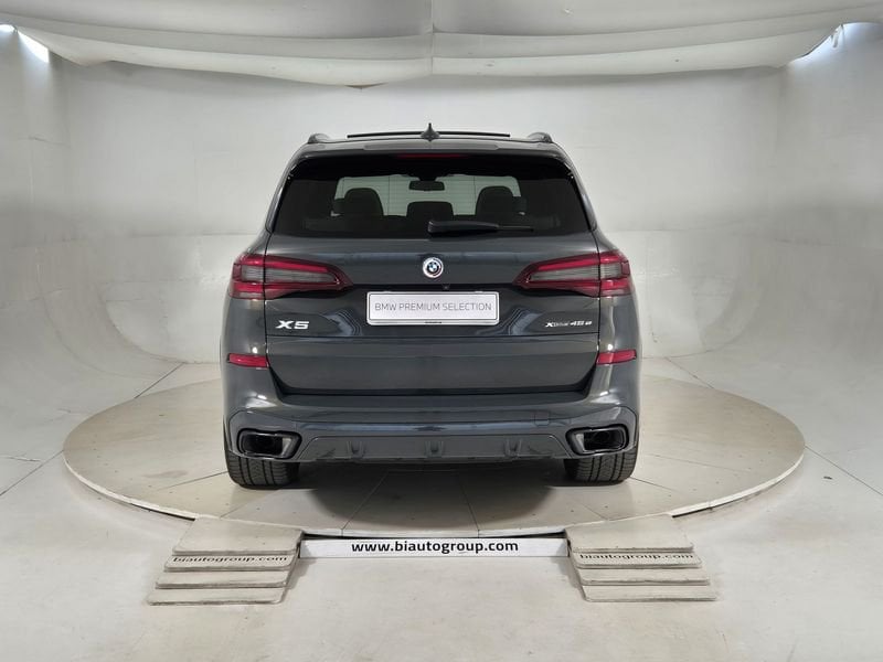 https://cdn-dk.caraffinity.it/dealer/datafiles/vehicle/images/800/1452/bcIvsNOO6JsISkTO.jpg