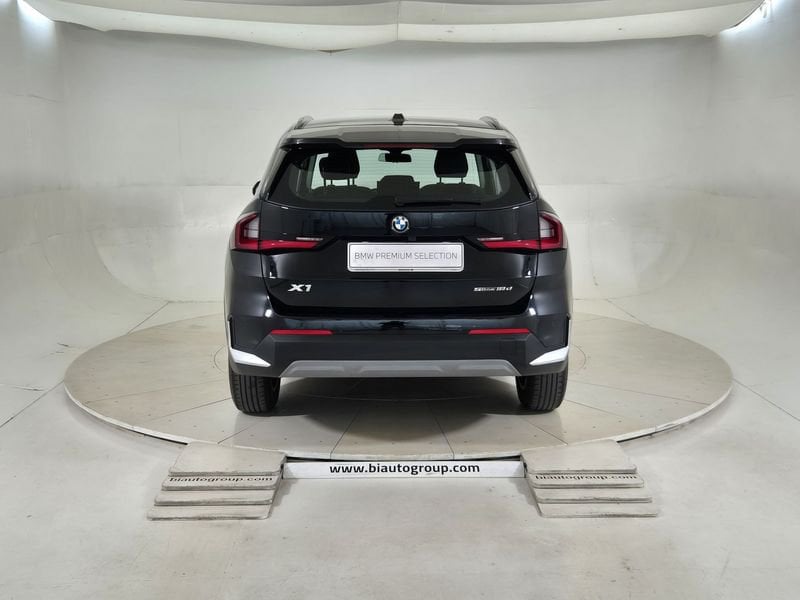 https://cdn-dk.caraffinity.it/dealer/datafiles/vehicle/images/800/1452/bkoaKAtljdf46rZc.jpg