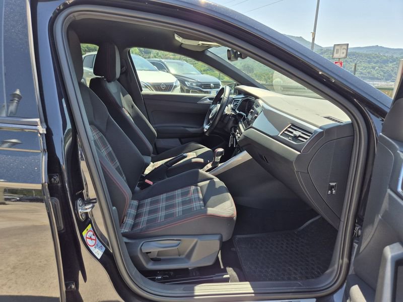 https://cdn-dk.caraffinity.it/dealer/datafiles/vehicle/images/800/1452/cF0BNgqK17Q9UeaP.jpg