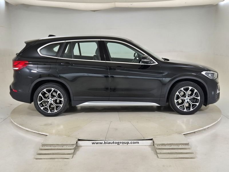 https://cdn-dk.caraffinity.it/dealer/datafiles/vehicle/images/800/1452/cI9kHckG3TVWrlhB.jpg