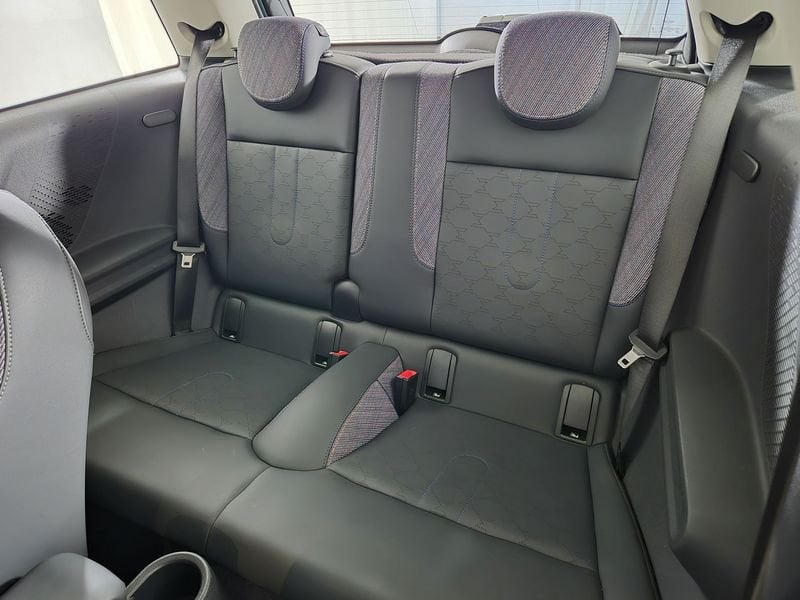 https://cdn-dk.caraffinity.it/dealer/datafiles/vehicle/images/800/1452/cOO4UCOYonA75iPc.jpg