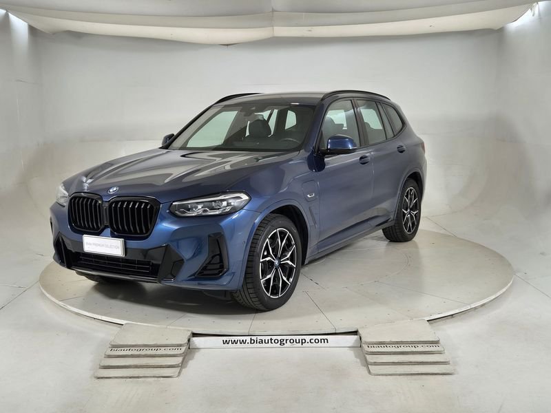 https://cdn-dk.caraffinity.it/dealer/datafiles/vehicle/images/800/1452/cQDcMejcg39NDV6L.jpg?format=jpeg