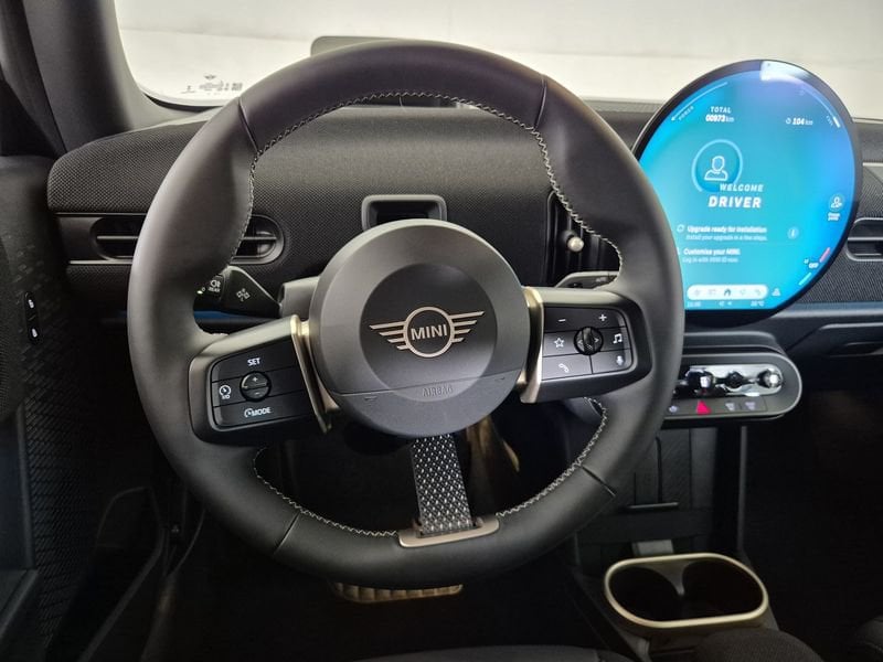 https://cdn-dk.caraffinity.it/dealer/datafiles/vehicle/images/800/1452/dKs75eNMauhxLUjG.jpg