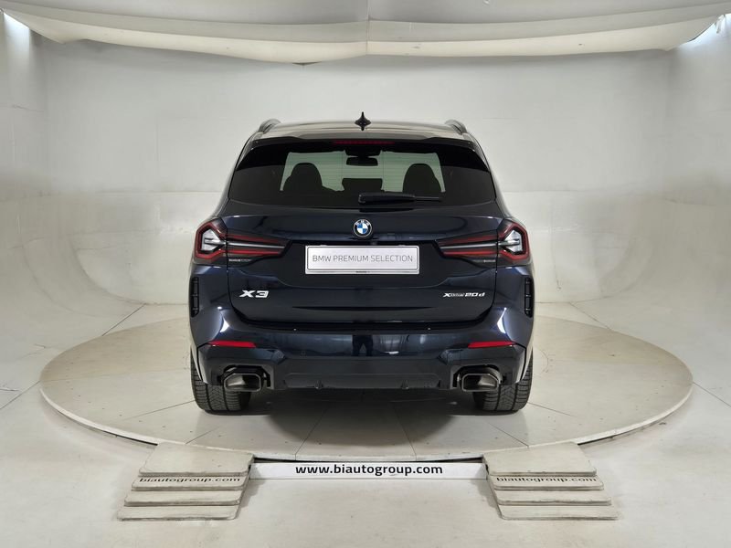 https://cdn-dk.caraffinity.it/dealer/datafiles/vehicle/images/800/1452/dalPJsTGAZd0FlMM.jpg