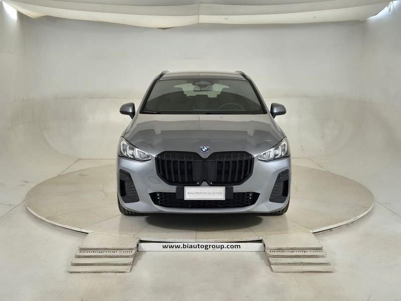 https://cdn-dk.caraffinity.it/dealer/datafiles/vehicle/images/800/1452/e5fJJFWgFPj7hTFf.jpg