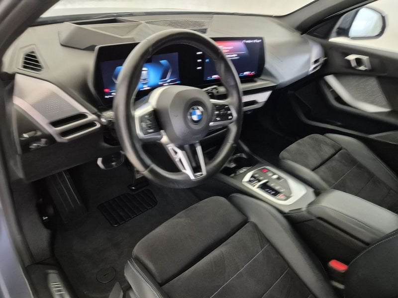https://cdn-dk.caraffinity.it/dealer/datafiles/vehicle/images/800/1452/fLy4sUYK2fHpEFOQ.jpg