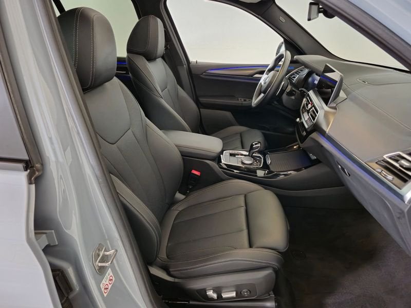 https://cdn-dk.caraffinity.it/dealer/datafiles/vehicle/images/800/1452/fgCDbgwKpfz3july.jpg