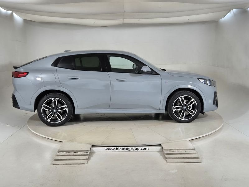https://cdn-dk.caraffinity.it/dealer/datafiles/vehicle/images/800/1452/hMHBHubNlU4l8Vg5.jpg