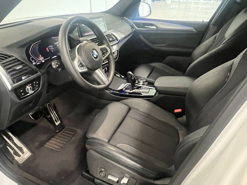 https://cdn-dk.caraffinity.it/dealer/datafiles/vehicle/images/800/1452/hiIYQkCROfuyaM0T.jpeg