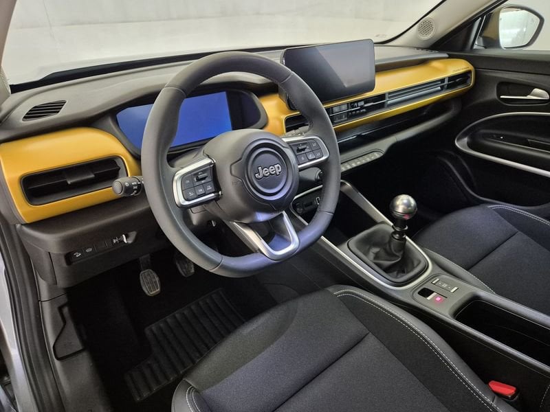 https://cdn-dk.caraffinity.it/dealer/datafiles/vehicle/images/800/1452/hlWL2aG0u7jZetXe.jpg
